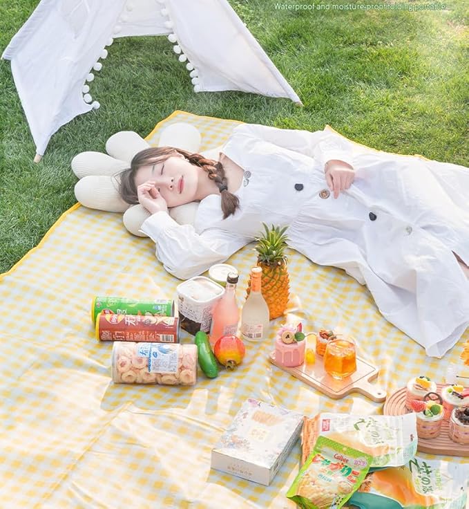 Large Beach Blanket Oversized Beach Blanket Yellow 80"*80 "Waterproof Sandproof Outdoor Foldable Picnic Mat Sand Free Blanket Big Beach Mat for Outdoor Camping Hiking (Yellow)