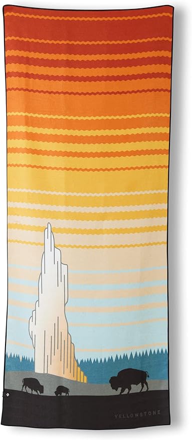 Nomadix Original Towel - Perfect for Beach, Pool, Travel, Camping, Yoga - Made with Recycled Materials - Super Absorbent - Sand Resistant
