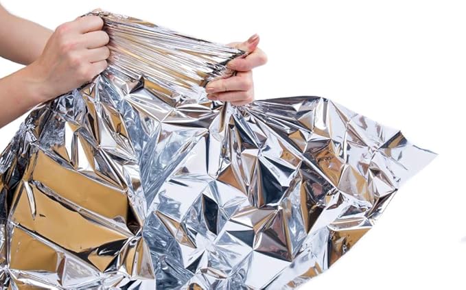 5 x Medium Emergency Mylar Blankets for Camping and Cold Weather Protection 39.5" X 51" 130 X 100cm ~3.5 x 4.25 feet