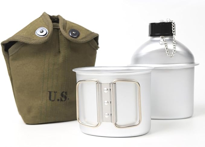 WW2 US Canteen Green Color Reproduction