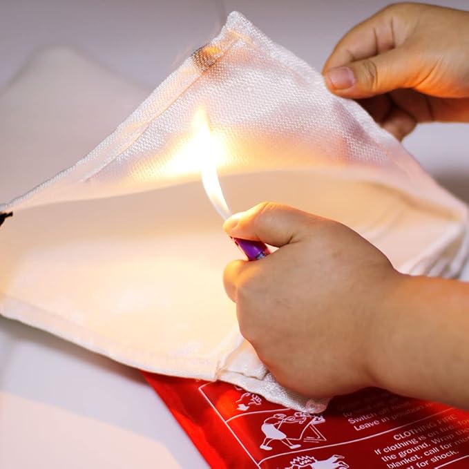 Fire Blanket for Home and kitchen, Fiberglass Emergency Fire Blanket Fire Suppression Blanket, Flame Retardant Fire Safety Blanket for Kitchen Home House Car Office Warehouse, 4 Pack (39.3" x 39.3")