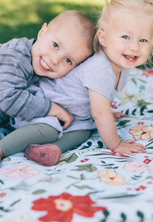 Little Unicorn Outdoor Family Picnic & Beach Blanket, Water-Resistant, Compact Fold, Large Size, 5 x 7 feet, (Primrose Patch)