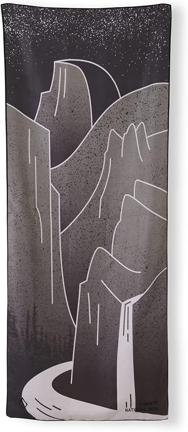 Nomadix Original Towel - Perfect for Beach, Pool, Travel, Camping, Yoga - Made with Recycled Materials - Super Absorbent - Sand Resistant