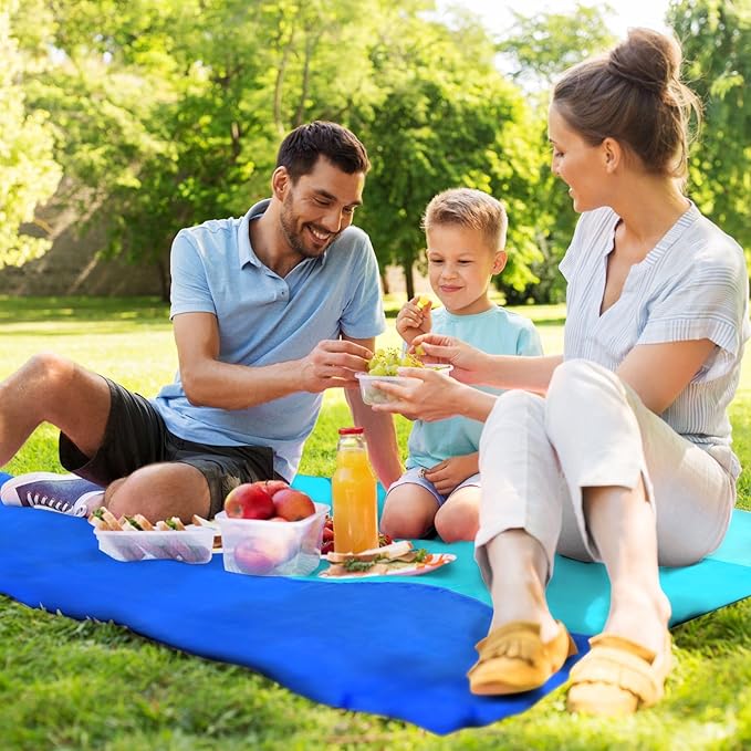 Beach Blanket Sandproof,Large Size 78"x82"Sand Free Outdoor Picnic Blankets Waterproof Lightweight sandproof Mat for 4-6 Adults Travel Party Sports Camping Hiking (red)