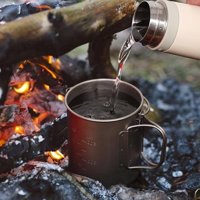 TOMSHOO Camping Titanium Pot 750ml/25.4 oz Outdoor Titanium Mug with Lid Camping Coffee Cup with Foldable Handle for Camping Hiking Travelling Backpacking Camping Open Fire