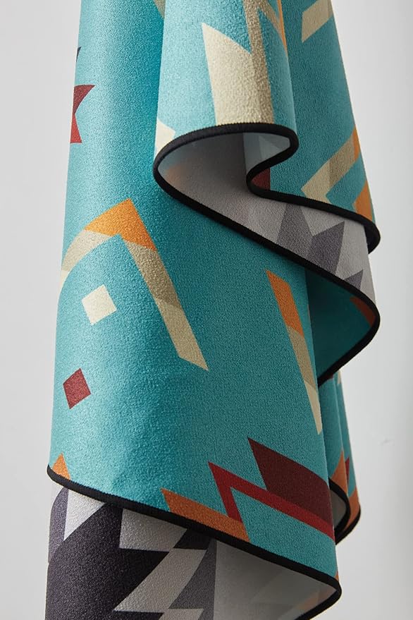 Nomadix Original Towel - Perfect for Beach, Pool, Travel, Camping, Yoga - Made with Recycled Materials - Super Absorbent - Sand Resistant - 72.5x30