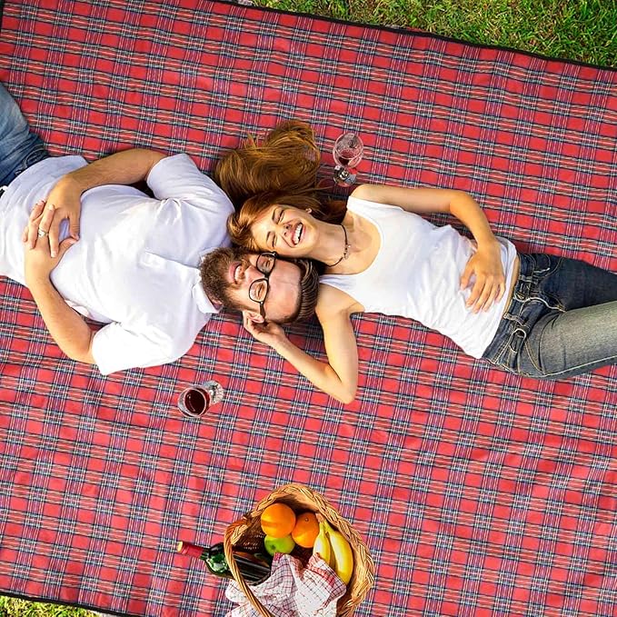 GIVERARE Picnic Beach Blanket, XL Sandfree Waterproof Outdoor Camping Blankets, Quick Drying Family Mat, Portable Extra Large Mats for Travel, Hiking, Music Festival, Lawn