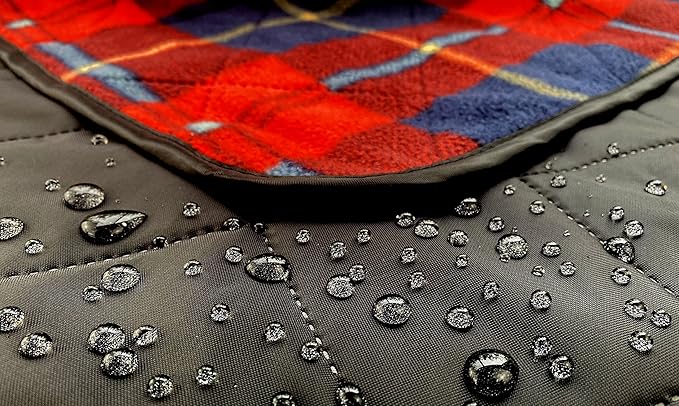 DOWN UNDER OUTDOORS Large Waterproof Windproof Extra Thick 350 GSM Quilted Fleece Stadium Blanket, Camping Picnic Outdoor & Beach, Machine Washable 82 x 55