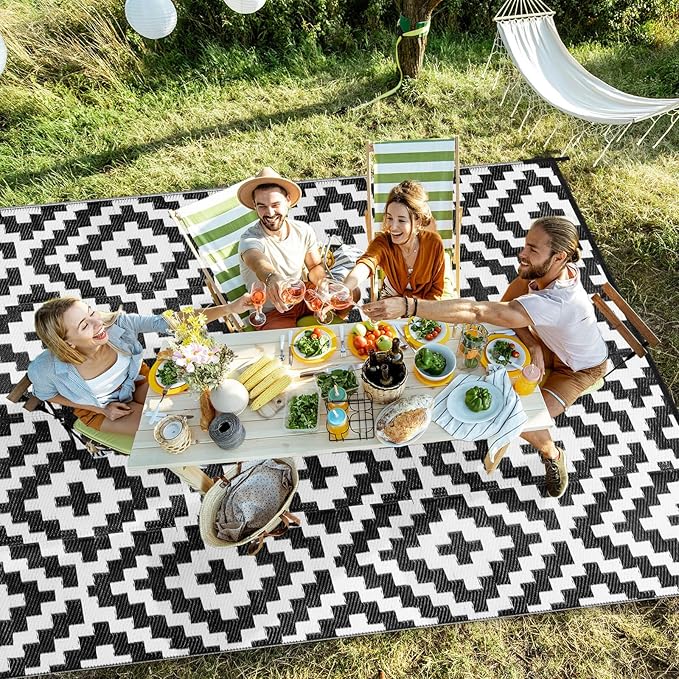 Outdoor Patio Plastic Straw Rug - 5'x8' Outdoor Camping Rug Waterproof Reversible, Area Carpet Patios Clearance RV, Outside Porch Balcony Deck for Camper, Black & White