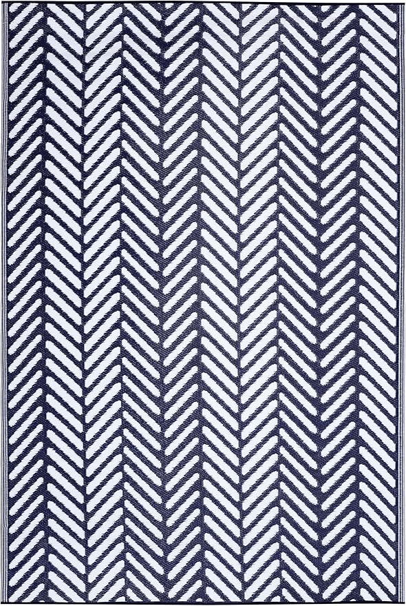 FH Home Outdoor Rug - Waterproof, Fade Resistant, Reversible - Premium Recycled Plastic - Herringbone - Large Patio, Deck, Sunroom, Camping, RV - Fresno - Navy Crease Free - 6 x 9 ft