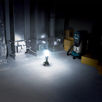 Makita DML806 18V LXT Lithium-Ion Cordless L.E.D. Lantern/Flashlight Tool