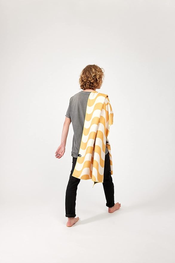 Nomadix Original Towel - Perfect for Beach, Pool, Travel, Camping, Yoga - Made with Recycled Materials - Super Absorbent - Sand Resistant
