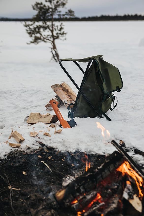 Fiskars Camping Axe XXS X5, Storage and Carrying Case Included, Length: 23 cm, Non-stick Coating, Weight: 480 g, High Steel Blade/Reinforced plastic handle, Orange, 1015617