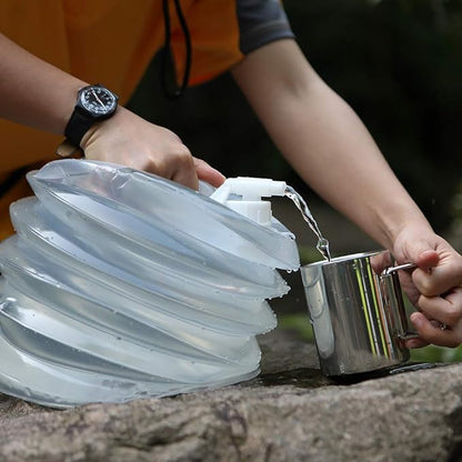 AceCamp Accordion Jerrycans, Collapsible Water Container, Drinking Water Carrier Jug with Spigot, Food Grade PET, Camping, Hiking, Backpacking, Outdoor, Flat Convenient Storage (8 Liter)