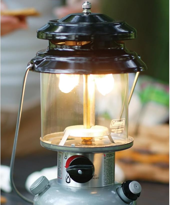 Coleman QuickPack Deluxe+ 1000 Lumens Propane Lantern Bundle with Carry Case and 4-Pack Mantles for Fueled Lanterns