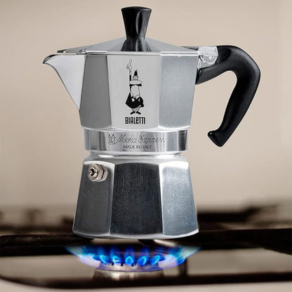 Bialetti - Moka Express: Iconic Stovetop Espresso Maker, Makes Real Italian Coffee, Moka Pot 12 Cups (22 Oz - 670 Ml), Aluminium, Silver
