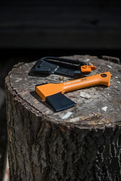 Fiskars Camping Axe XXS X5, Storage and Carrying Case Included, Length: 23 cm, Non-stick Coating, Weight: 480 g, High Steel Blade/Reinforced plastic handle, Orange, 1015617