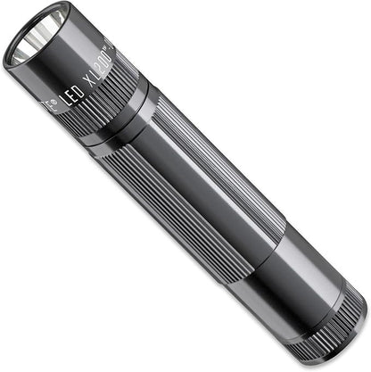 Maglite XL200 LED 3-Cell AAA Flashlight in Presentation Box, Gray