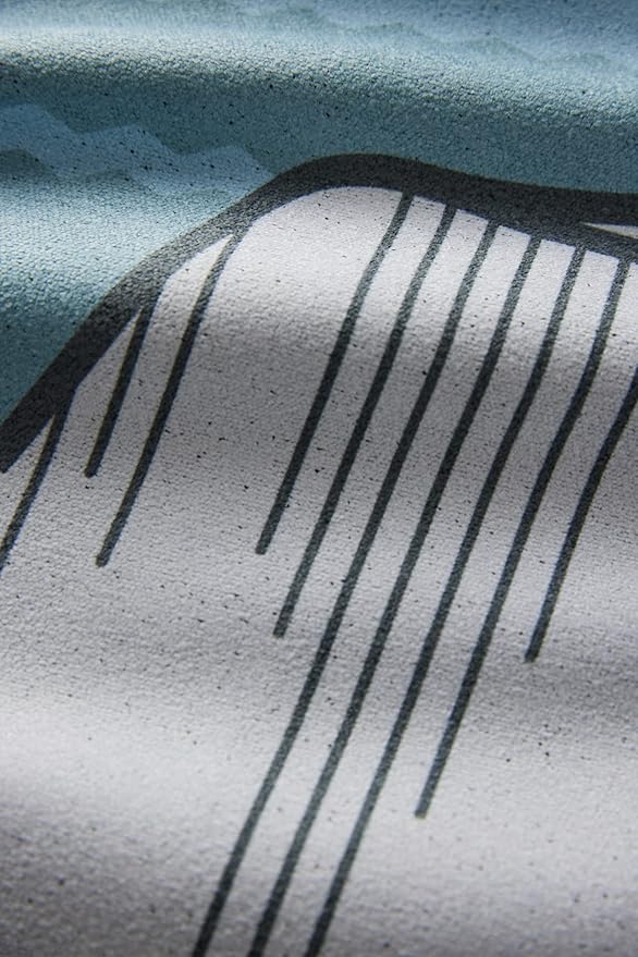 Nomadix Original Towel - Perfect for Beach, Pool, Travel, Camping, Yoga - Made with Recycled Materials - Super Absorbent - Sand Resistant