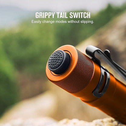 OLIGHT I5T Plus 550 Lumens Tail-Switch Flashlight, Cool White, Battery Powered, 87m Throw, 54 Hours Runtime, Anti-Slip Grip, Pocket Clip