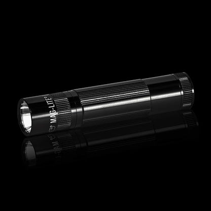 Maglite XL200 LED 3-Cell AAA Flashlight in Presentation Box Black