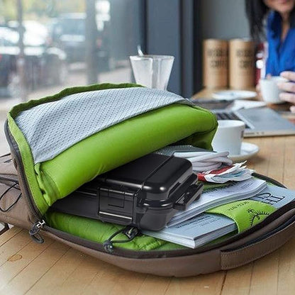 Plastic Storage Case, Waterproof Dry Box Storage Case, Durable Dry Storage Box 2 U‑Shape Buckle Portable Storage Case Waterproof for Camping Fishing