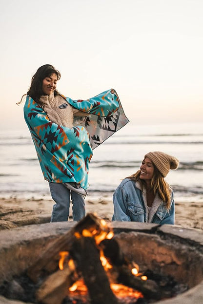 Nomadix Original Towel - Perfect for Beach, Pool, Travel, Camping, Yoga - Made with Recycled Materials - Super Absorbent - Sand Resistant - 72.5x30