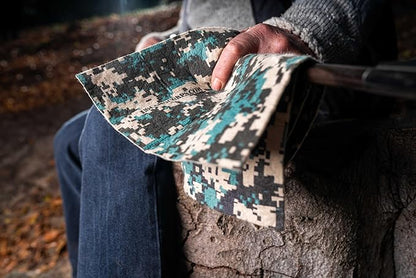 Field Shammy, Super Absorbent 27" x 10" Cloth Holds 12X Its Weight in Liquid, Caribener Clip, Scratch-Free, Eco-Friendly, Machine Washable, Towel for Outdoor and Indoor Use, Green