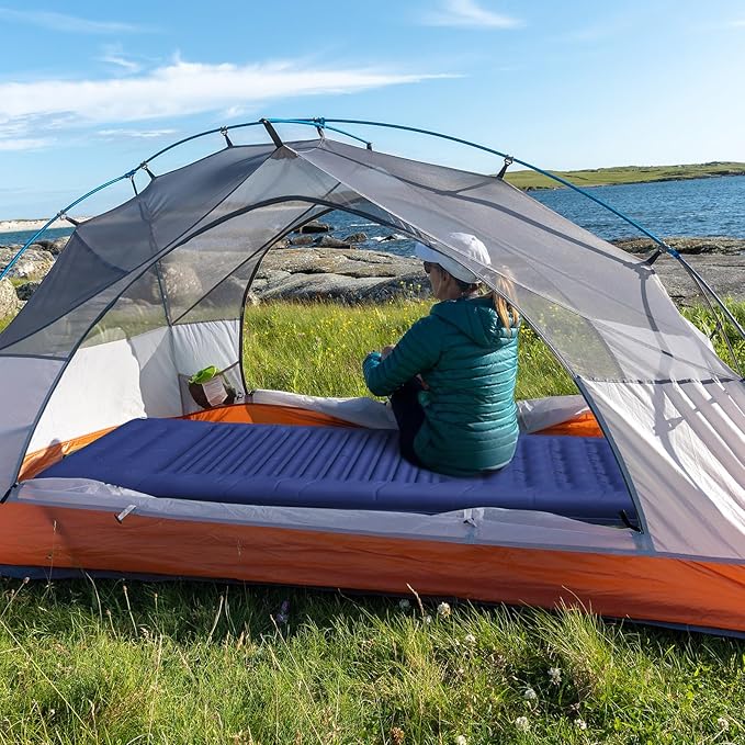 INVOKER 5.12" Camping Sleeping Pad, Ultralight Inflatable Camping mat with Built-in Foot Pump, for Camping, Backpacking, Hiking, Car Travel, Beach, Blue