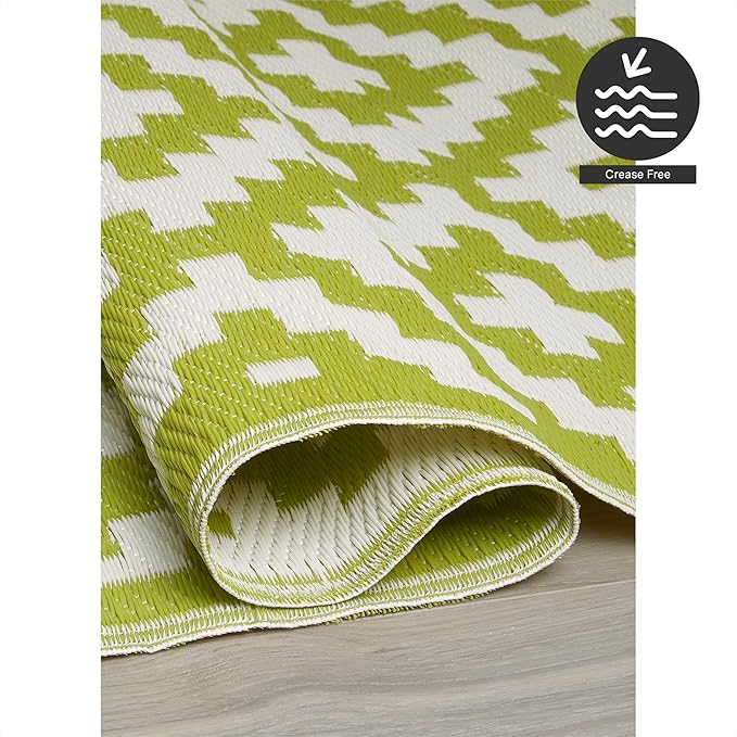FH Home Outdoor Rug - Waterproof, Fade Resistant, Reversible - Premium Recycled Plastic - Geometric - Porch, Deck, Balcony, Mudroom, Laundry Room, Patio - Aztec - Green & White Crease Free - 3 x 5 ft