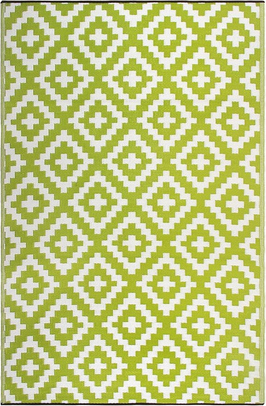 FH Home Outdoor Rug - Waterproof, Fade Resistant, Reversible - Premium Recycled Plastic - Geometric - Porch, Deck, Balcony, Mudroom, Laundry Room, Patio - Aztec - Green & White Crease Free - 3 x 5 ft