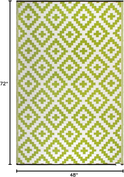 FH Home Outdoor Rug - Waterproof, Fade Resistant, Reversible - Premium Recycled Plastic - Geometric - Patio, Deck, Porch, Balcony, Laundry Room - Aztec - Green & White Crease Free - 4 x 6 ft