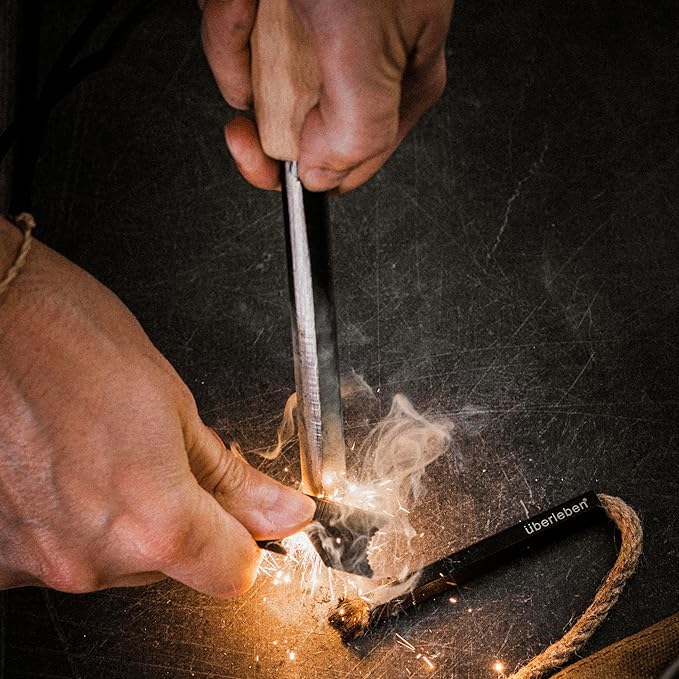 überleben Kräftig Ferro Rod Fire Starter for Survival w/Multi-Tool Fire Striker, Lanyard - 1/2" Thick Fire Steel, 20,000 Strikes - Waterproof Flint and Steel - Camping Fire Starter Rod