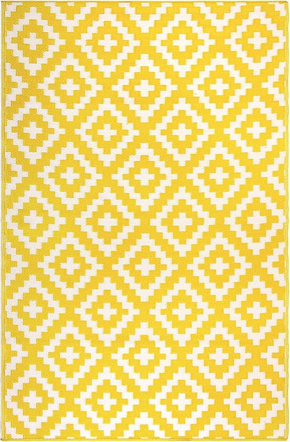 FH Home Outdoor Rug - Waterproof, Fade Resistant, Reversible - Premium Recycled Plastic - Geometric - Porch, Deck, Balcony, Mudroom, Laundry Room, Patio - Aztec - Yellow & White Crease Free - 3 x 5 ft