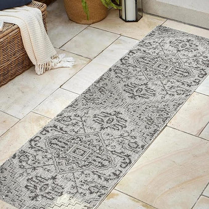 JONATHAN Y SMB105D-28 Estrella Bohemian Medallion Textured Weave Indoor Outdoor Runner Rug Coastal Bohemian Rustic Glam Easy Cleaning Bedroom Kitchen Backyard Patio Non Shedding, 2 X 8, Black/Gray