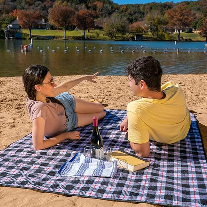 BRAWNTIDE Large Outdoor Waterproof Blanket - Quilted, Extra Thick Fleece, Warm, Windproof, Sandproof, Includes Stuff Sack, Shoulder Strap, Ideal for Beaches, Picnics, Camping, Stadiums, Dogs, Car