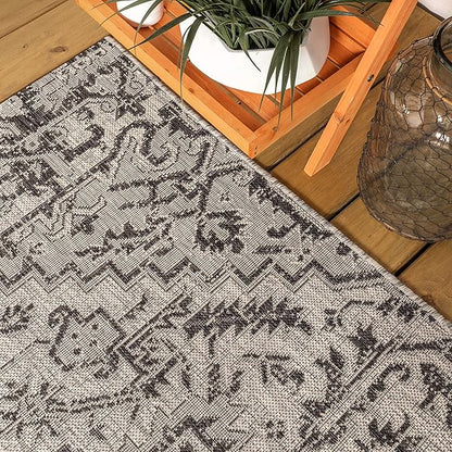 JONATHAN Y SMB105D-3SQ Estrella Bohemian Medallion Textured Weave Black/Gray 3' Square Indoor/Outdoor Area Rug, Pet Friendly, Non-Shedding, Stain Resistant, Easy-Cleaning for Backyard, Patio, Porch